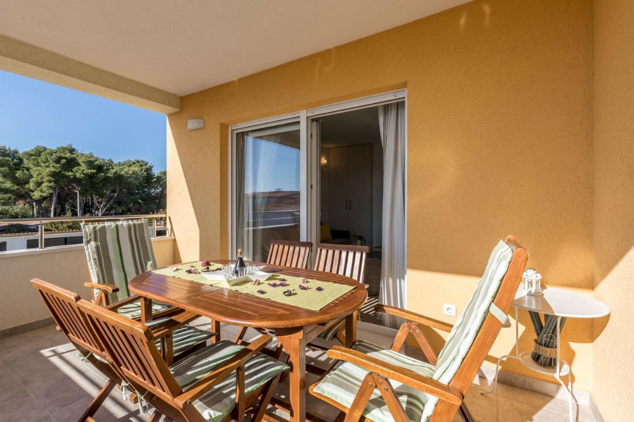 Apart Sa Terasom 250M Od Plaze,Parking,Wi Fi,Rostilj Trogir Exterior photo