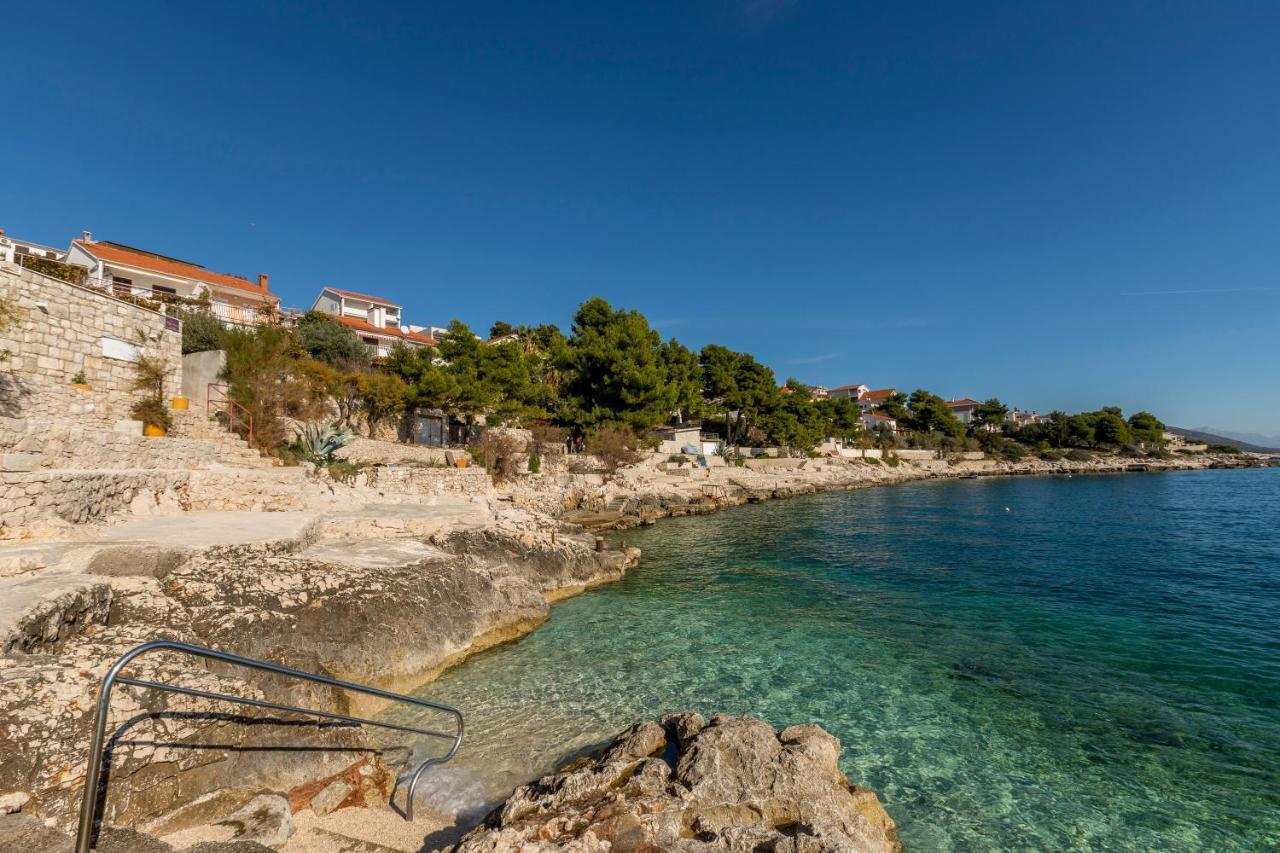 Apart Sa Terasom 250M Od Plaze,Parking,Wi Fi,Rostilj Trogir Exterior photo