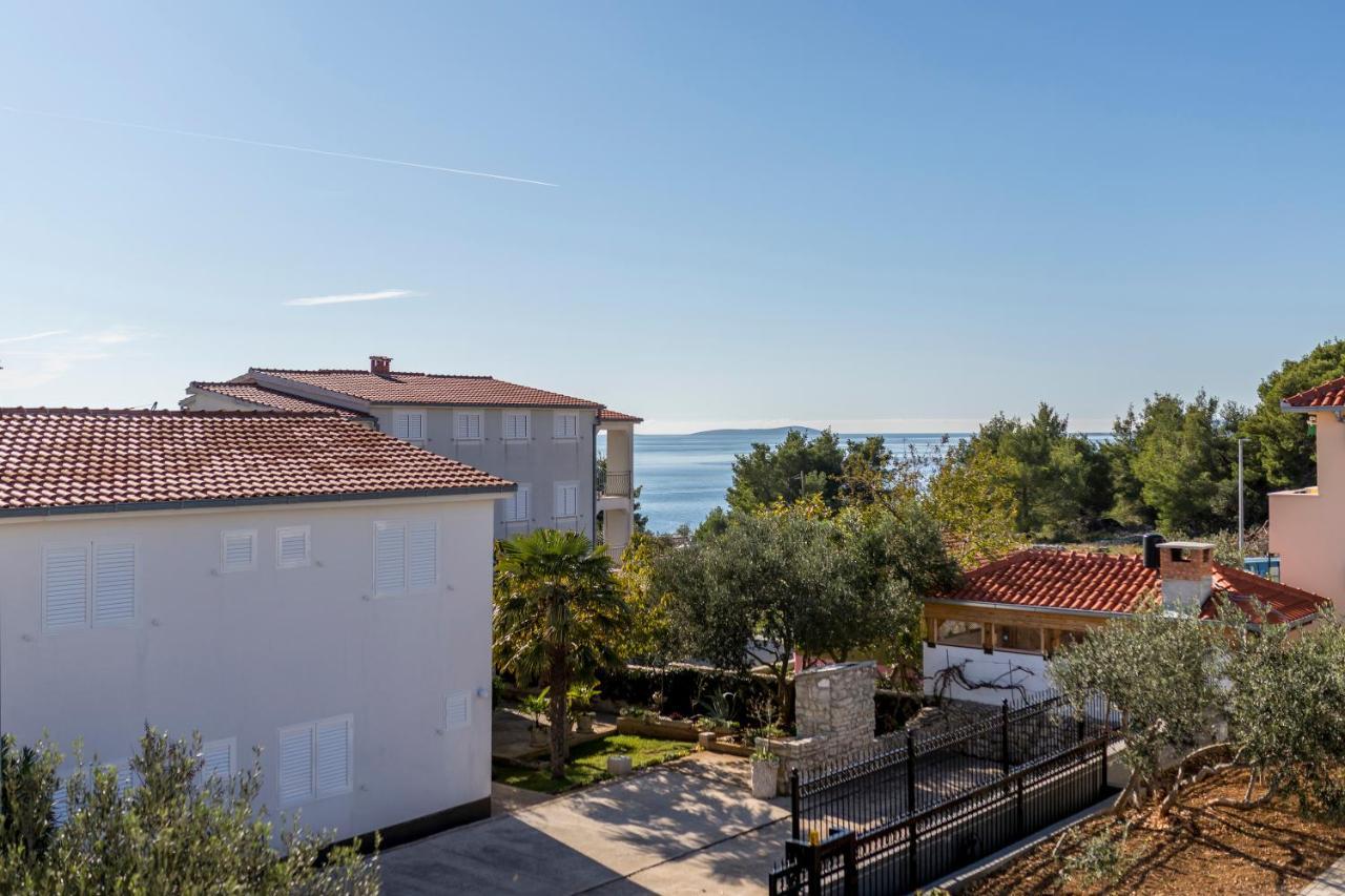 Apart Sa Terasom 250M Od Plaze,Parking,Wi Fi,Rostilj Trogir Exterior photo