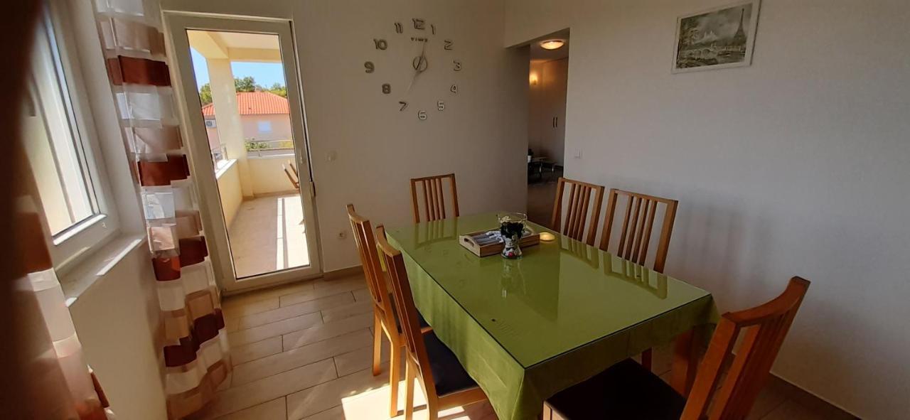 Apart Sa Terasom 250M Od Plaze,Parking,Wi Fi,Rostilj Trogir Exterior photo